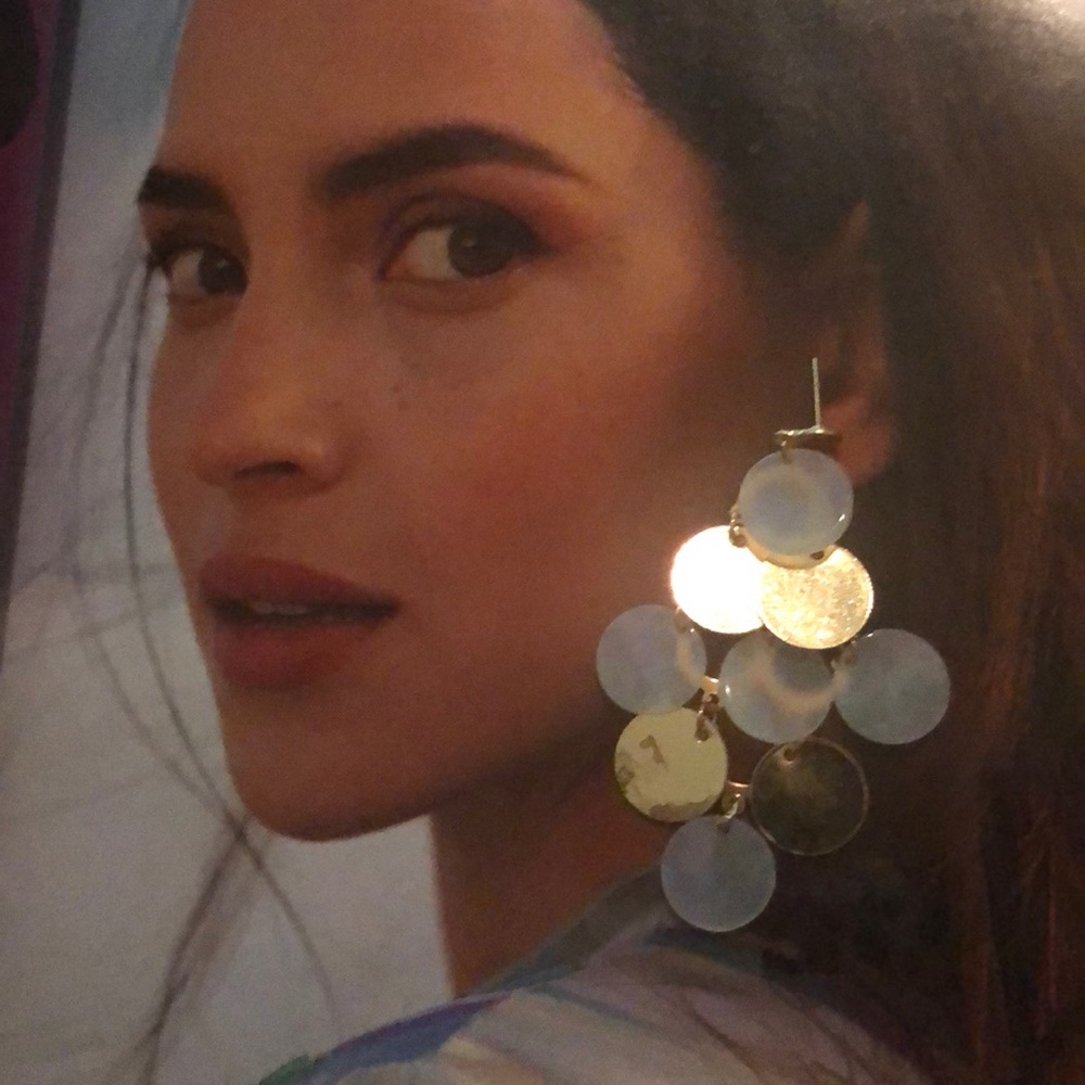 NWT NY&C gold & white chandelier earrings